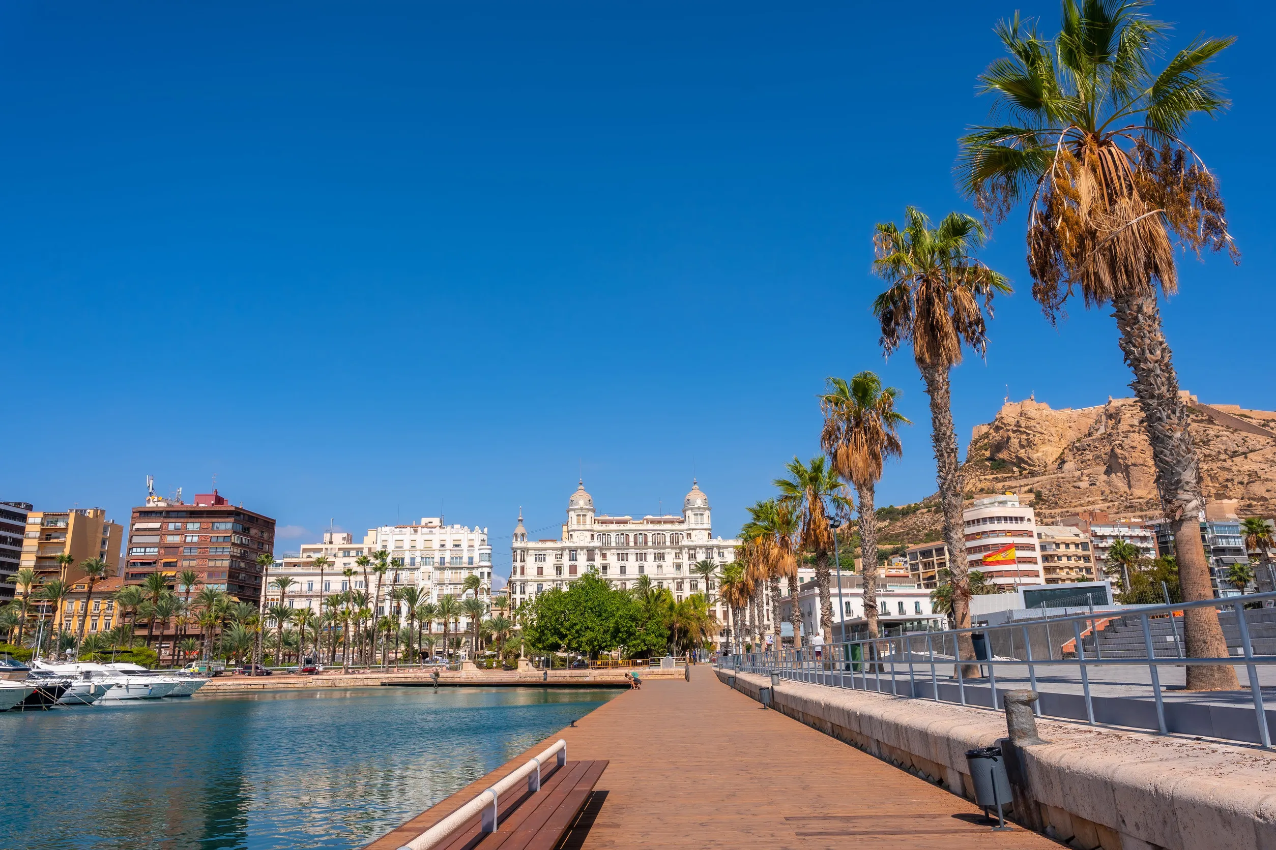 Alicante 4 nap/3 éjszaka repjeggyel és szállással 42.335 Ft/fő