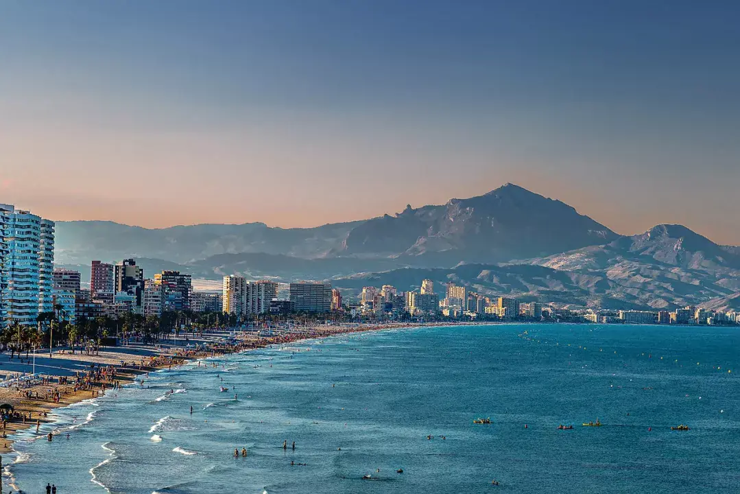 Alicante a Costa Blanca impozáns fővárosa