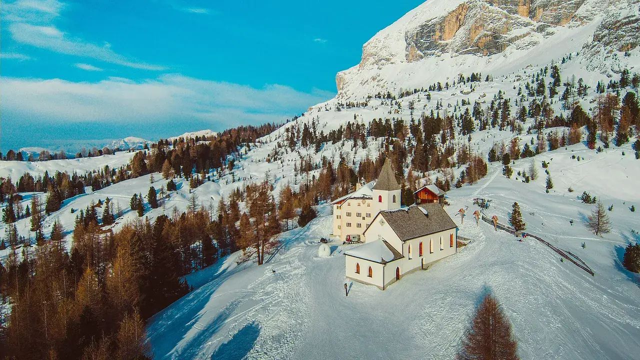 Alta Badia – Síelés a Dolomitok UNESCO Világörökségi helyszínén