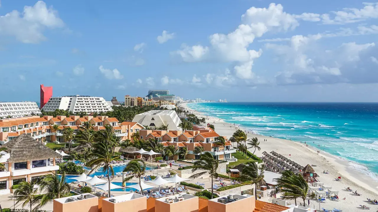 Bejutási lehetőségek a Cancún Nemzetközi Repülőtérről (CUN)