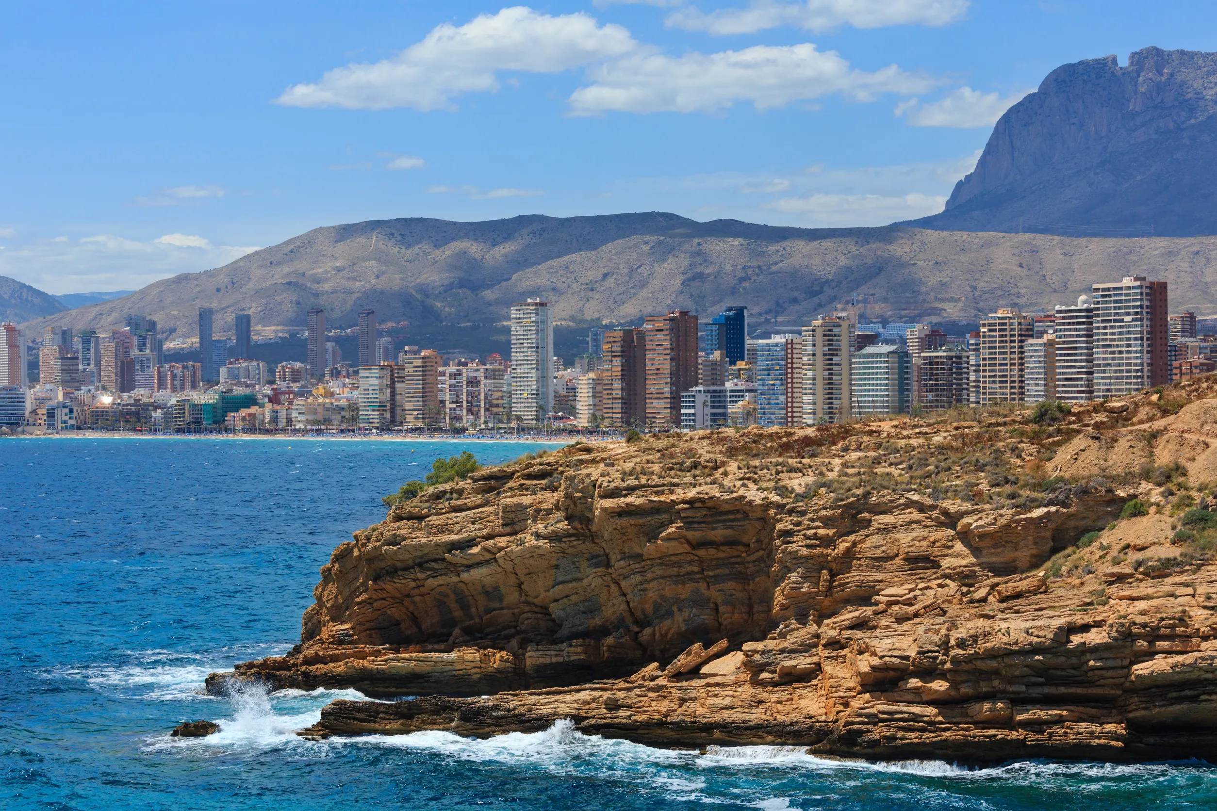 Benidorm 5 nap/4 éjszaka repjeggyel és 3 csillagos szállással 46.115 Ft/fő
