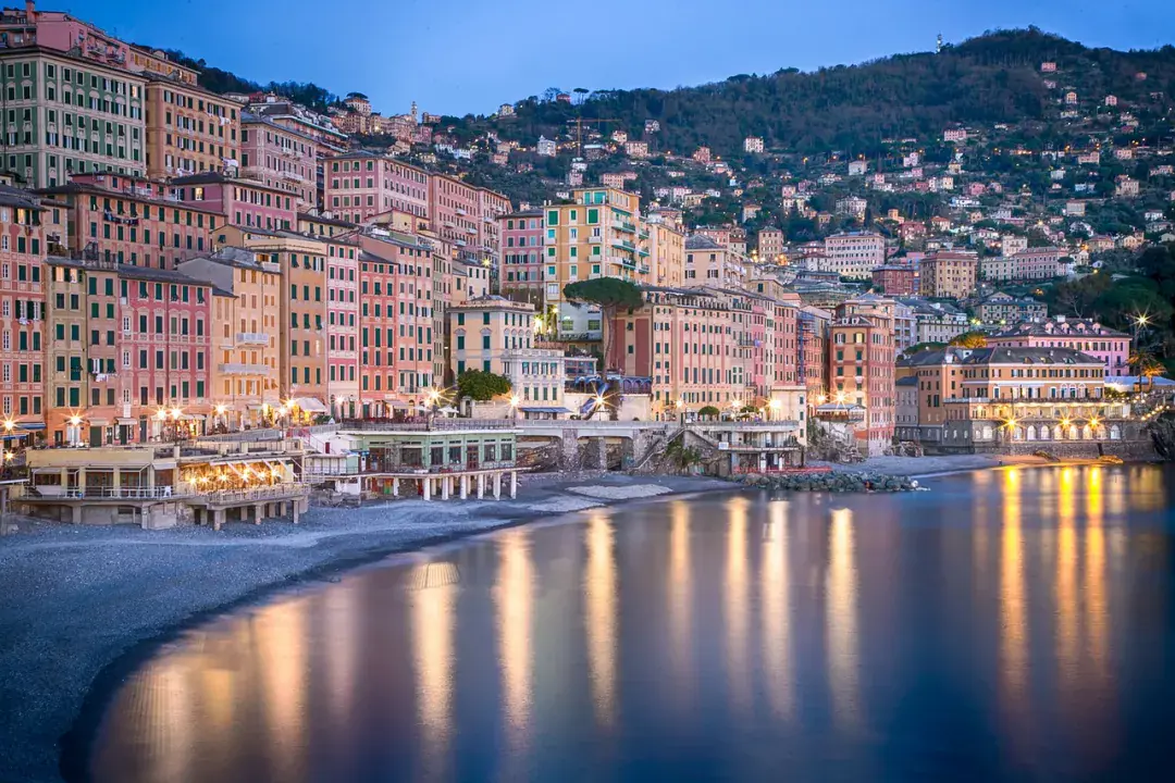 Camogli - festői kikötő és színes házak az Olasz Riviérán
