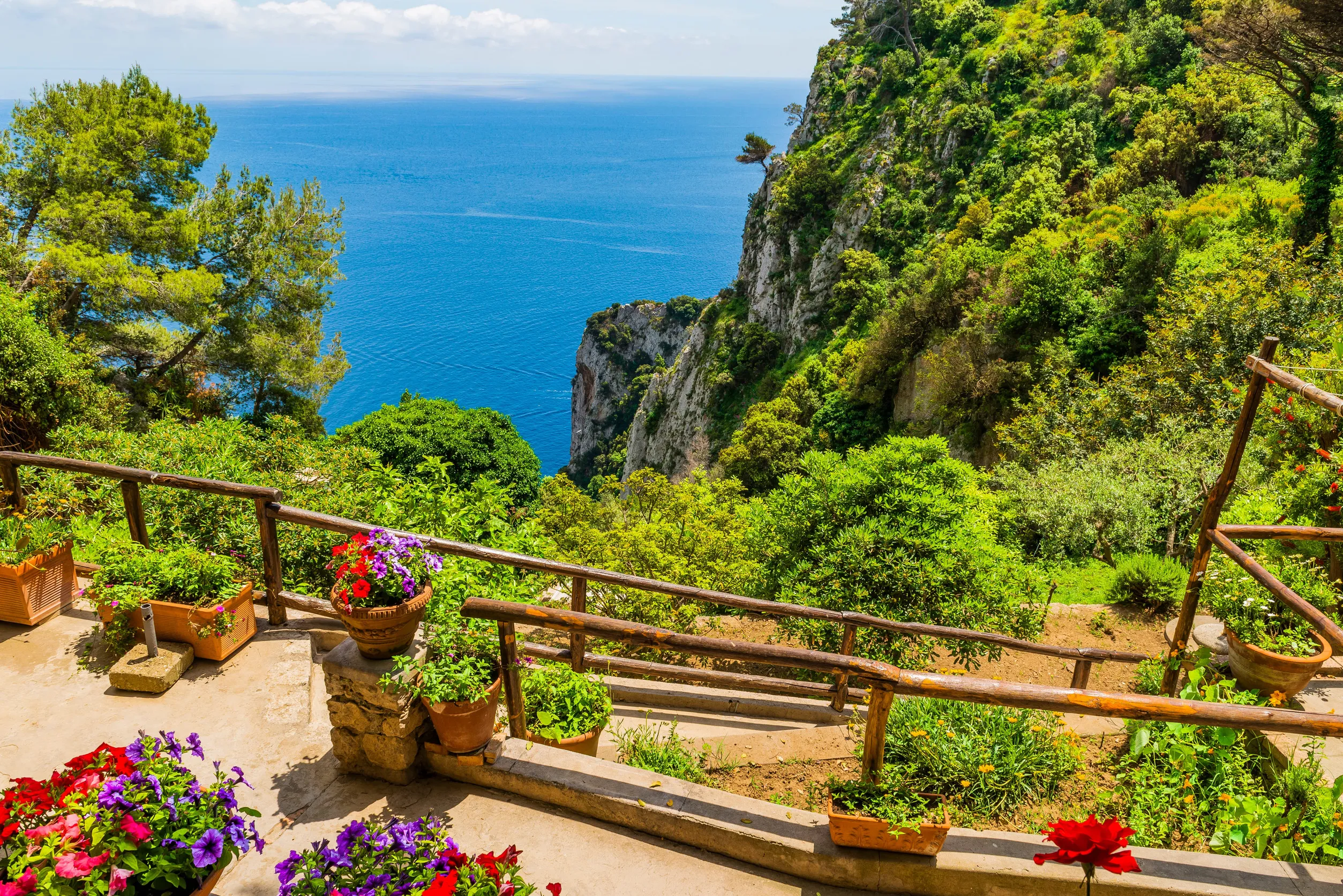 Capri 4 nap/3 éjszaka repjeggyel és szállással 47.100 Ft/fő