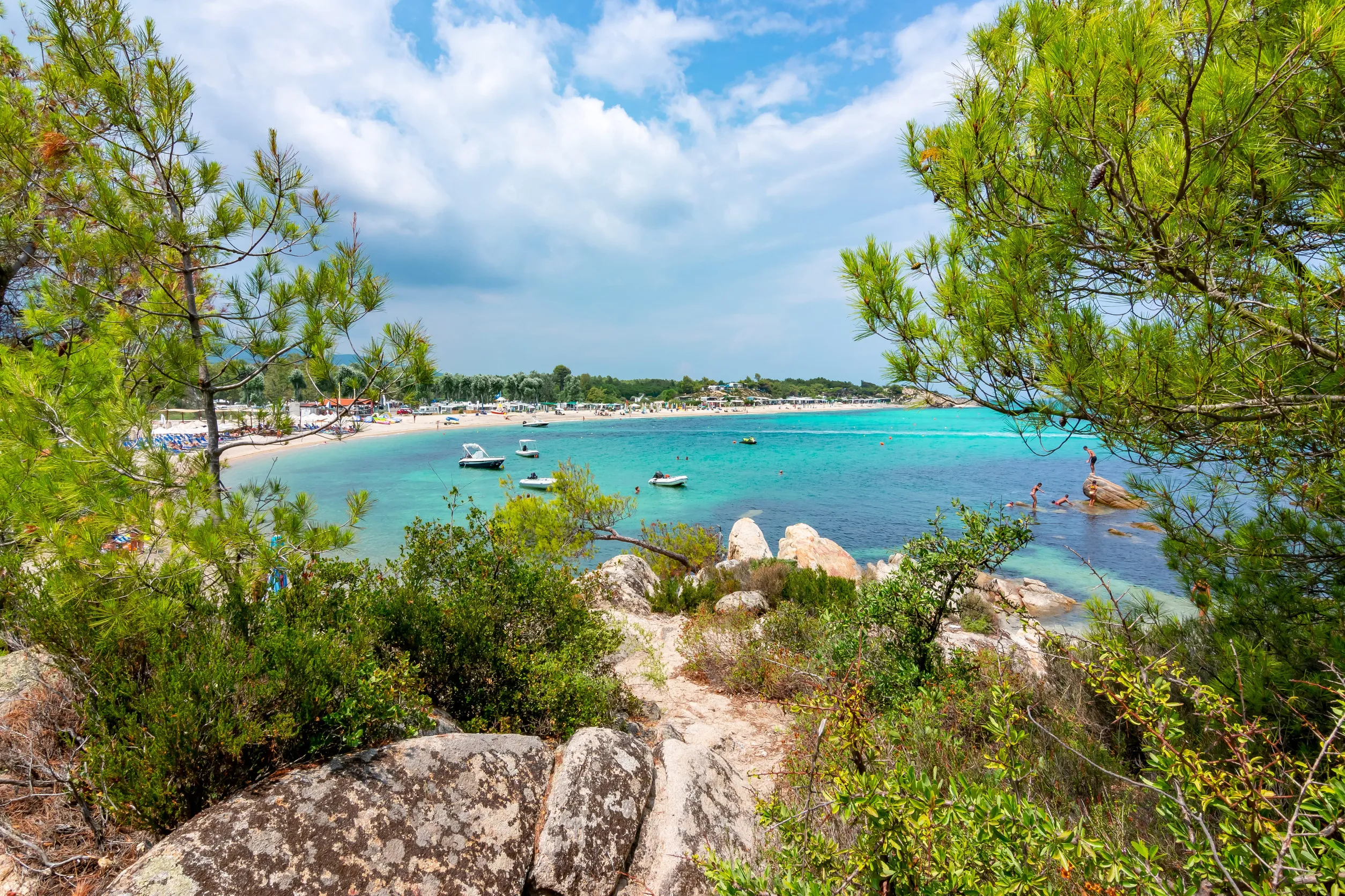 Chalkidiki 6 nap/5 éjszaka repjeggyel és 3 csillagos medencés szállással 59.448 Ft/fő