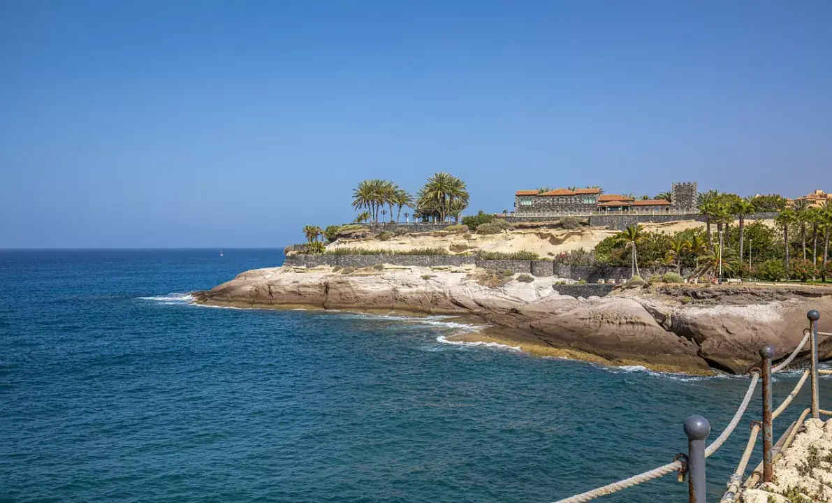 Costa Adeje egész évben vár