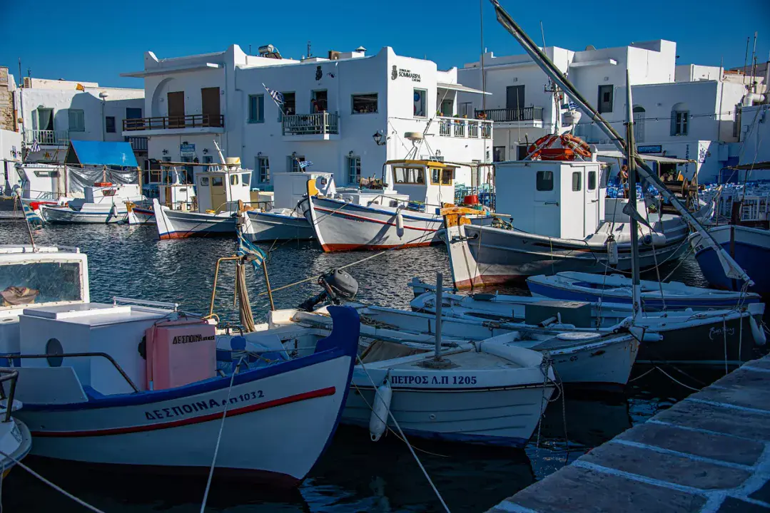 Félúton Athén és Santorini között