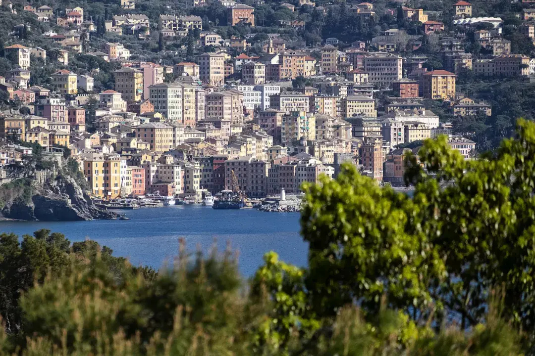 Genova – Kössön ki Ön is az Olasz Riviérán!