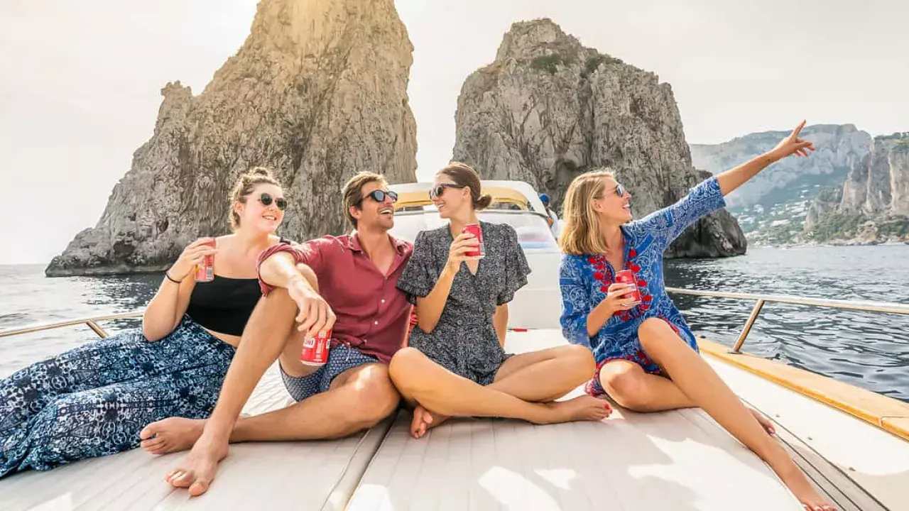 Hajókirándulás Capri szigetére