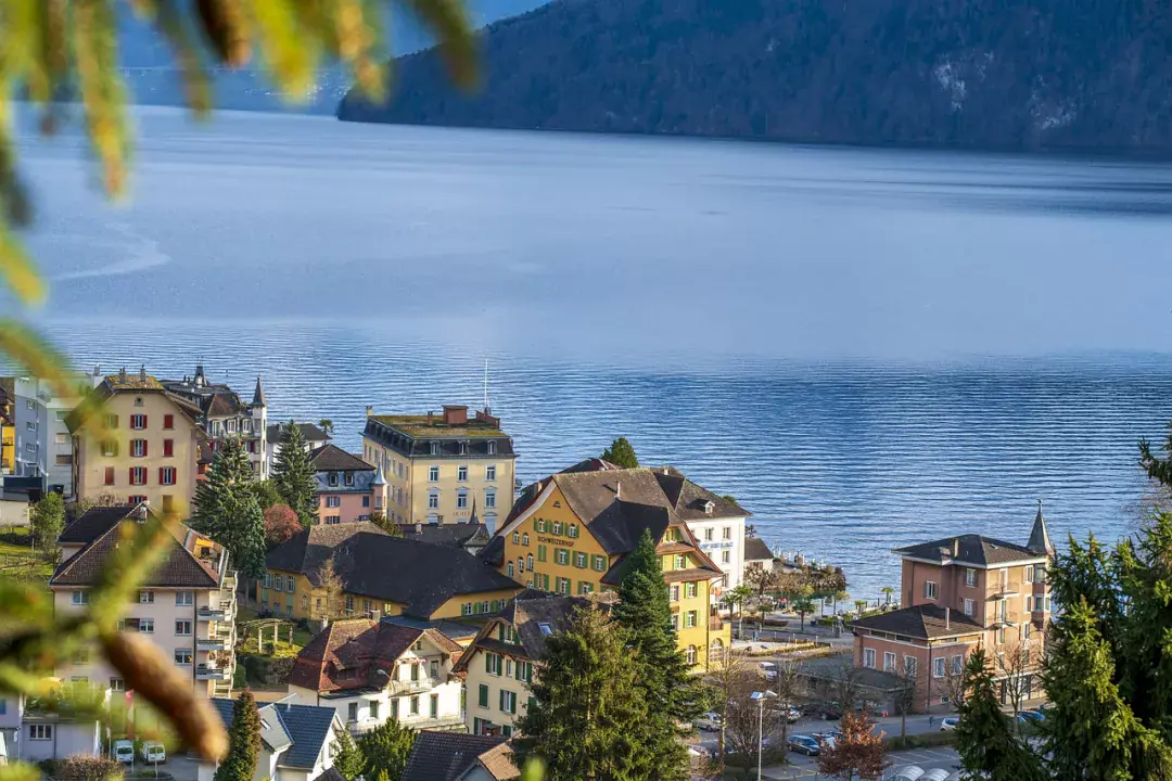 Hihetetlen látvány a Rigi-hegy lábánál, irány Weggis
