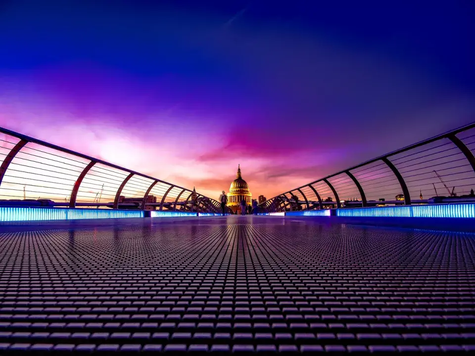 Hogyan juthatok el Párizsból Londonba?