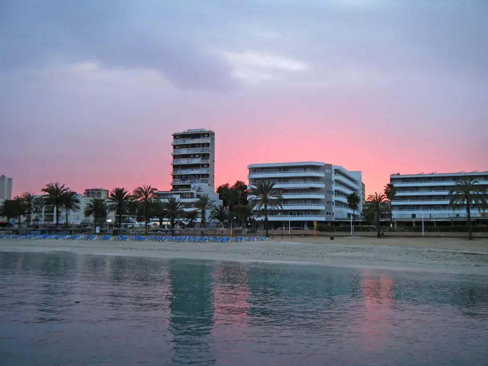 Irány Magaluf, a tengerparti buli város és üdülőparadicsom