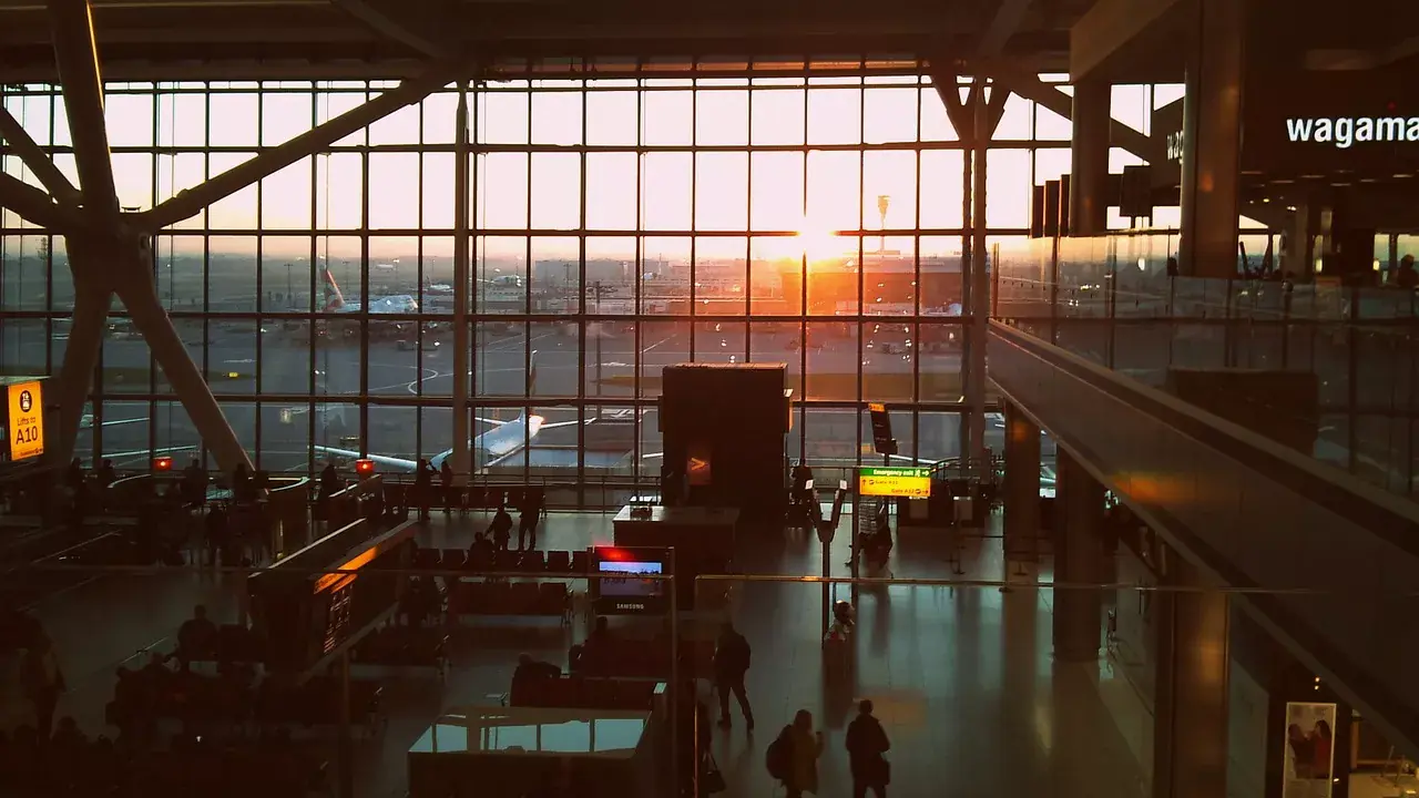 Londoni Heathrow repülőtér – Terminálok és közlekedési lehetőségek
