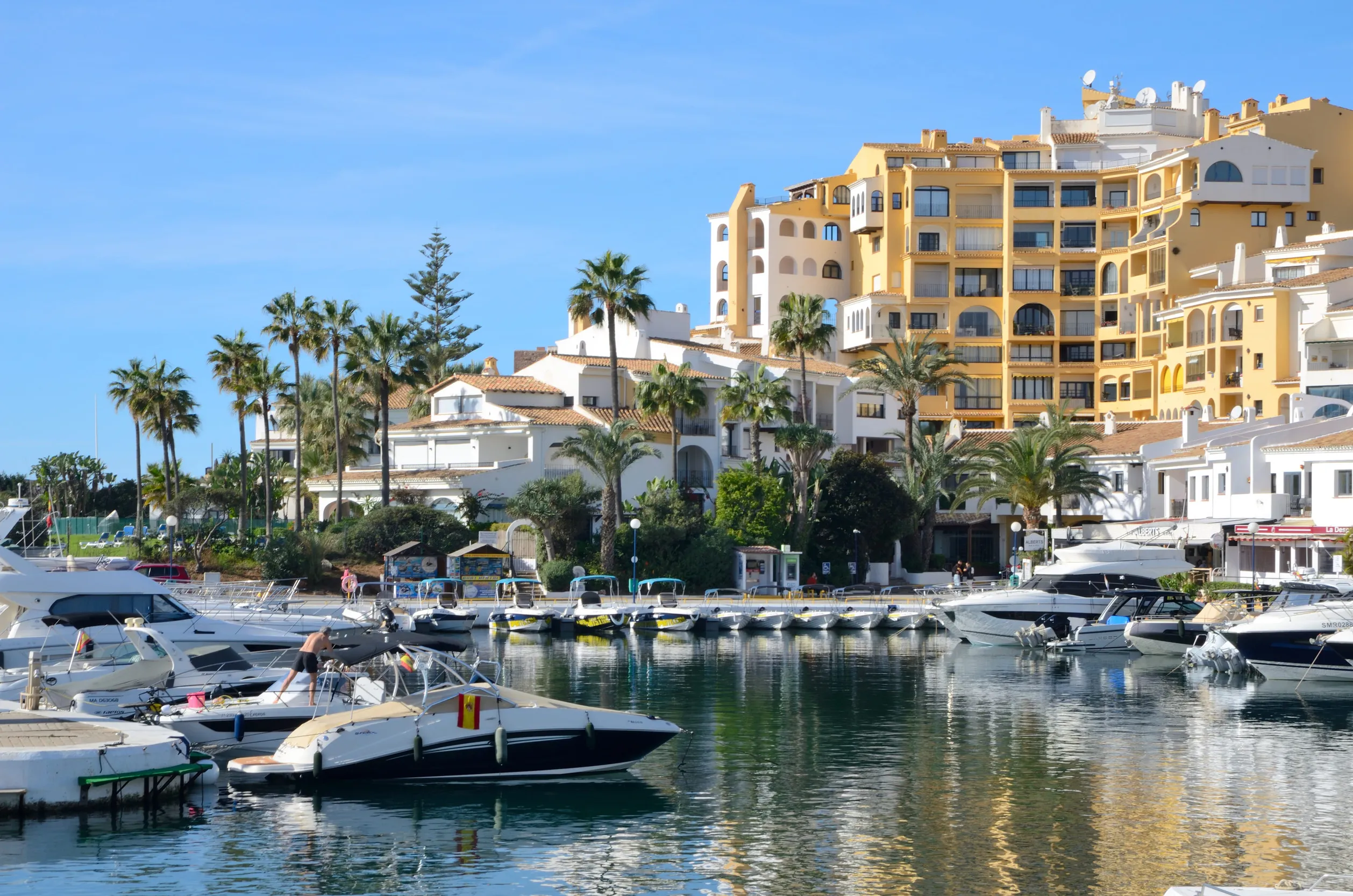 Marbella 4 nap/3 éjszaka repjeggyel és szállással 53.175 Ft/fő