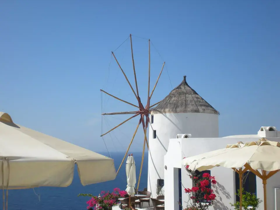 Mit mondanak az utazók Santorini strandjairól?