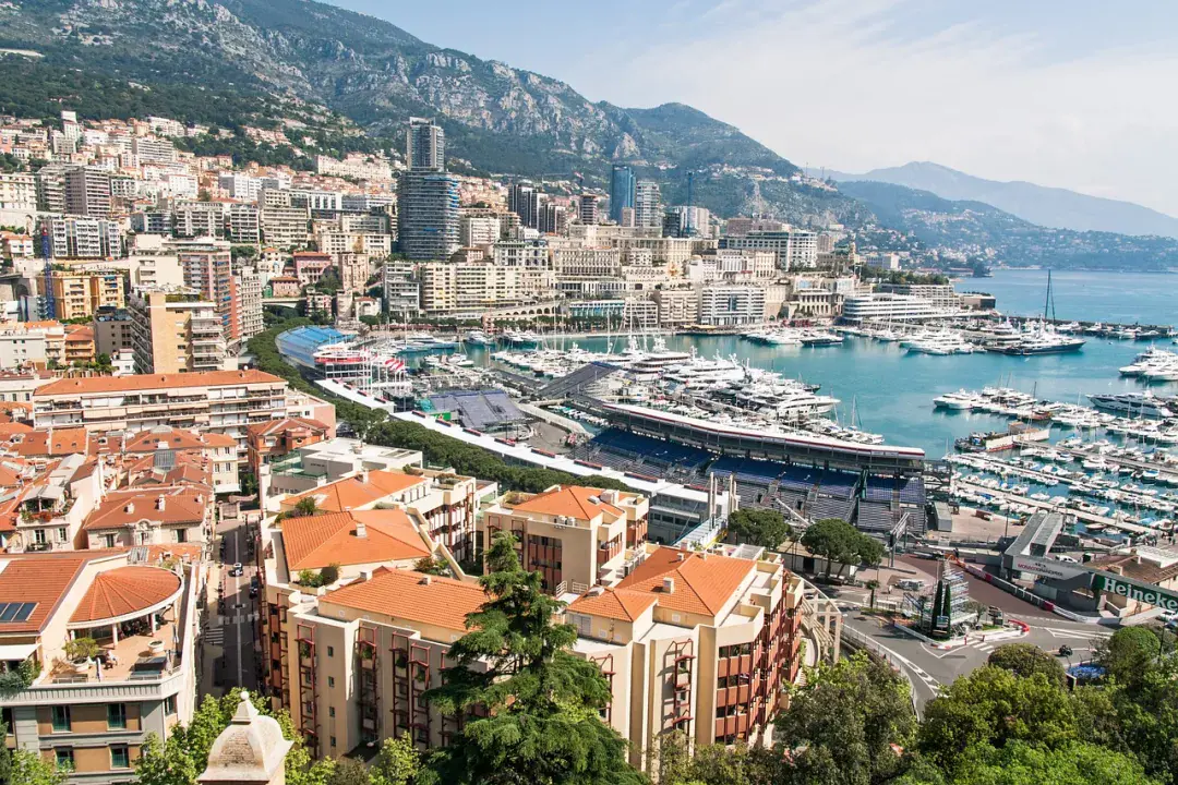 Monaco - Szikrázó gyöngyszem a Földközi-tenger partján