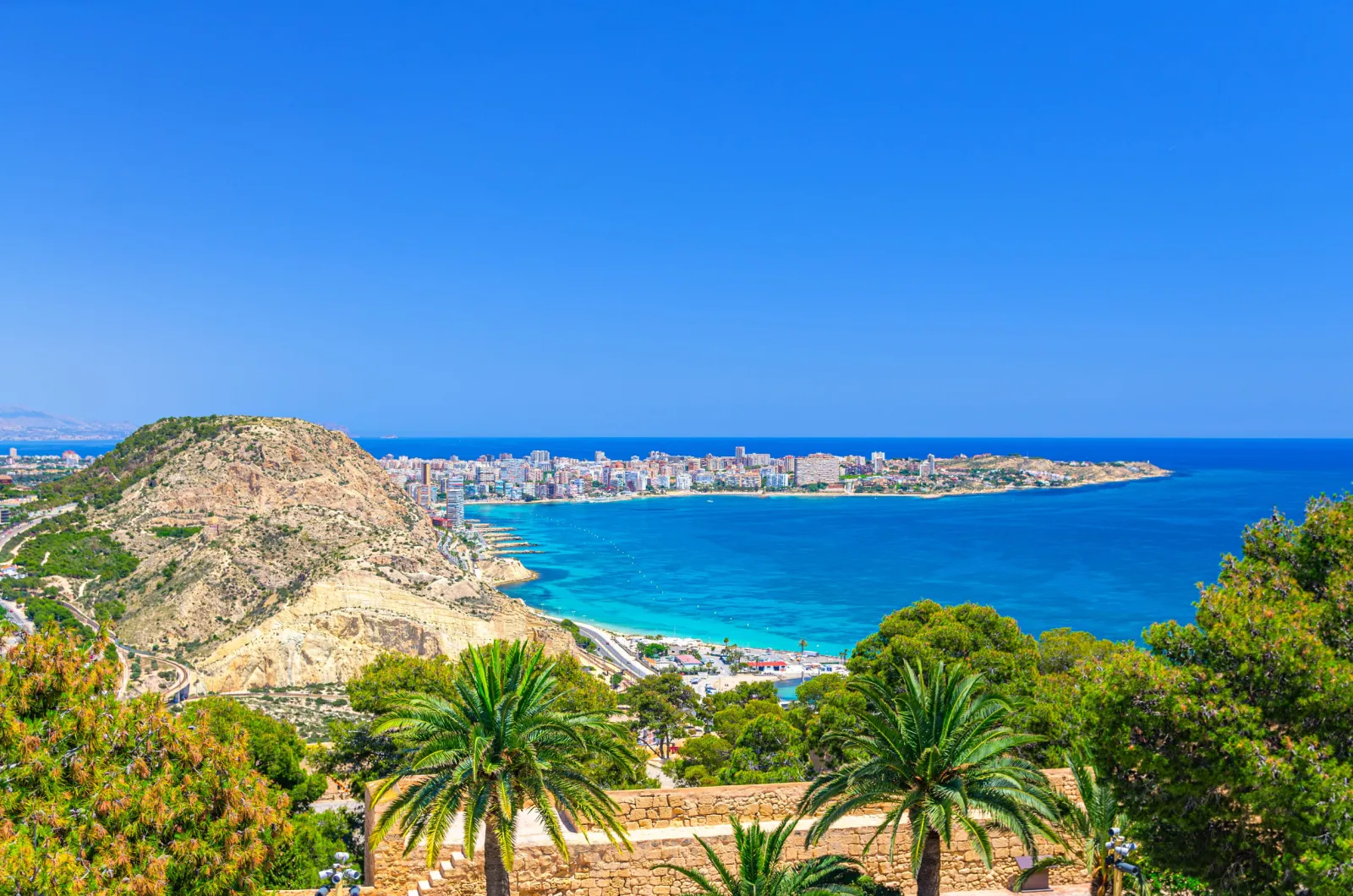 Alicante 4 nap/ 3 éjszaka repjeggyel és szállással 46.718 Ft/fő