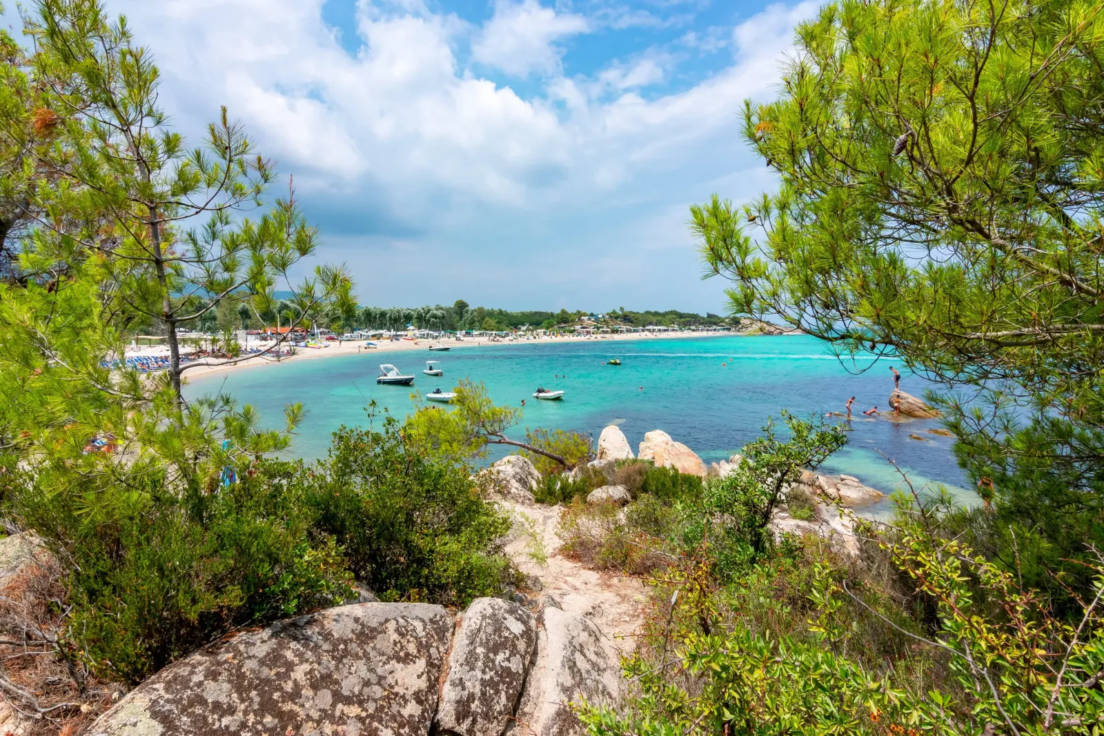 Chalkidiki 6 nap/5 éjszaka repjeggyel és 3 csillagos medencés szállással 59.448 Ft/fő