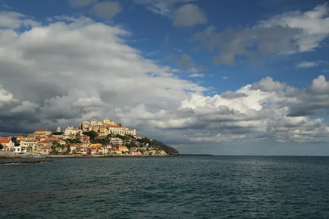 Olívák, meseszép tengerpartok és egy csepp mediterrán élet az Olasz Riviérán