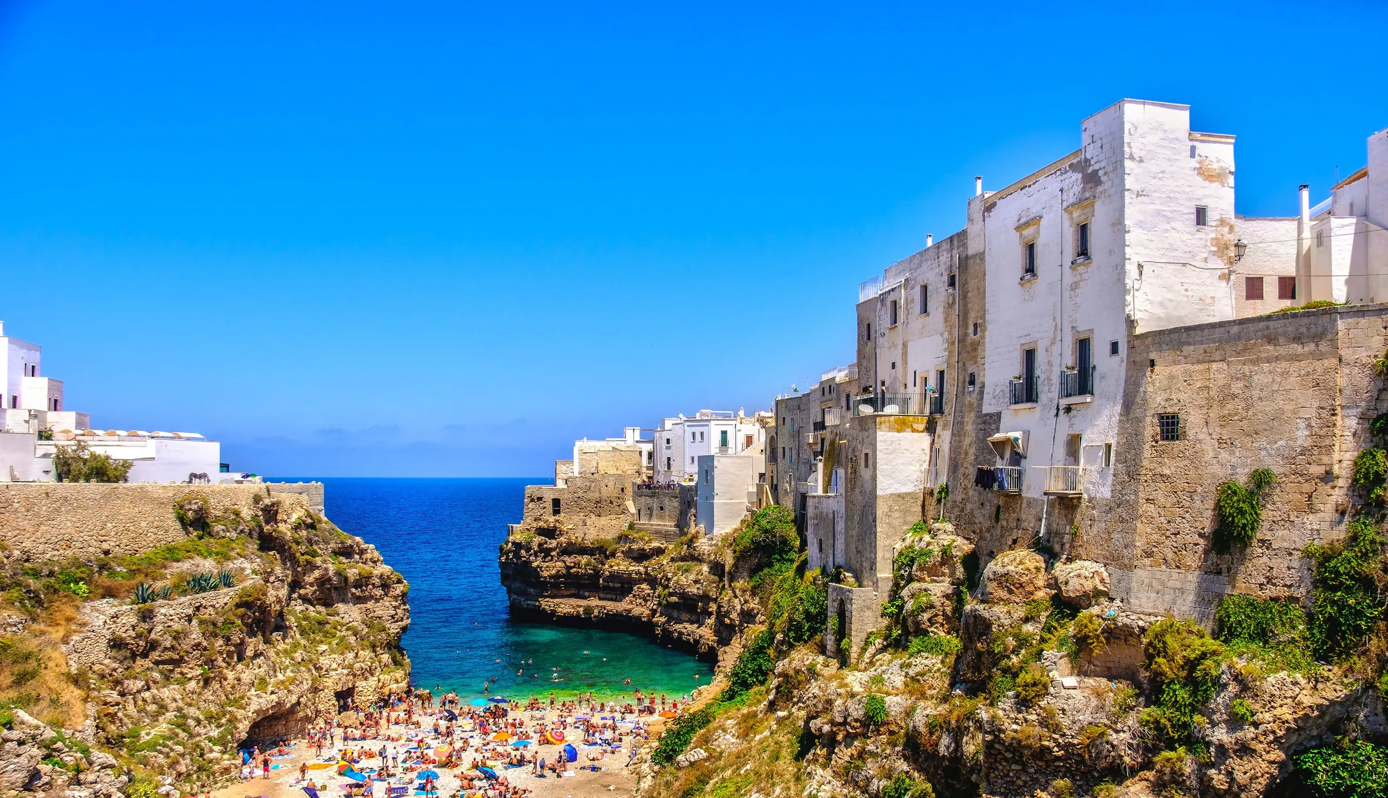 Polignano a Mare 5 nap/4 éjszaka repjeggyel és 3 csillagos szállással 69.395 Ft/fő