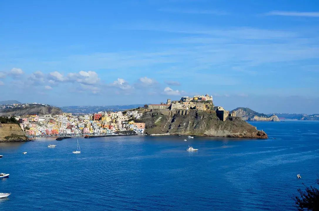 Procida, paradicsomi sziget a Földközi-tenger szívében