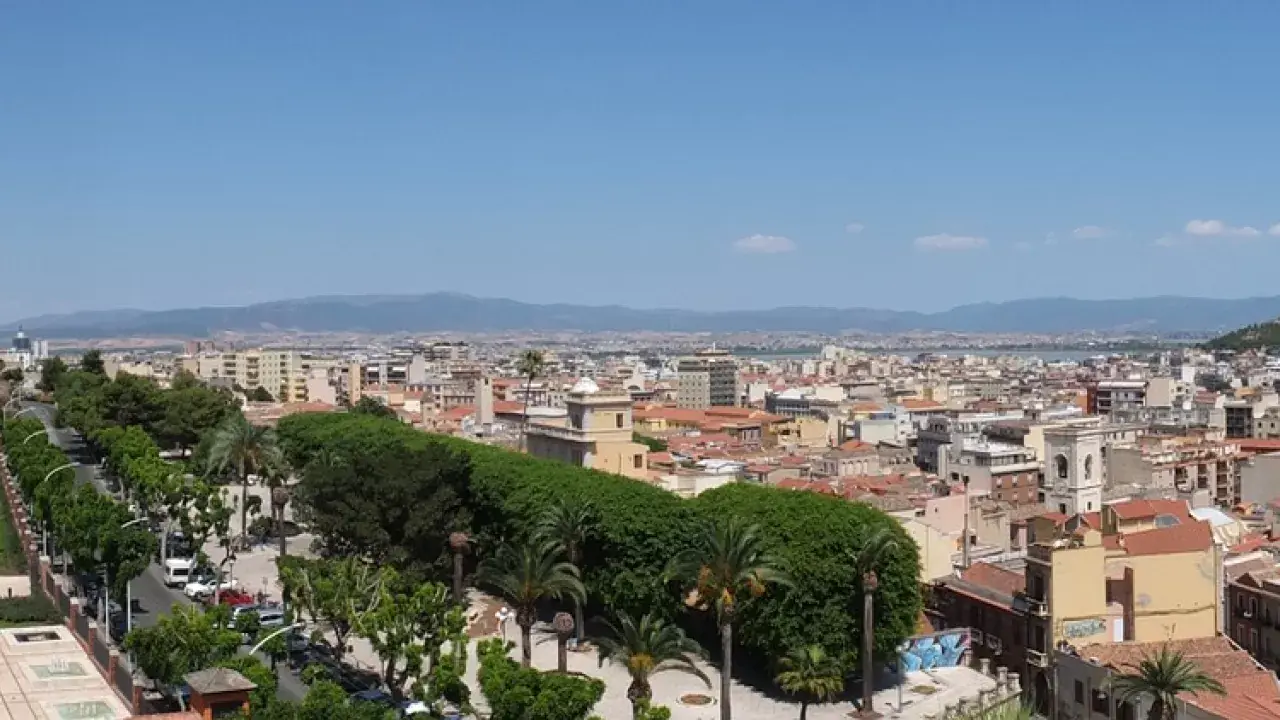Romantikus kikapcsolódás Cagliari tengerpartján