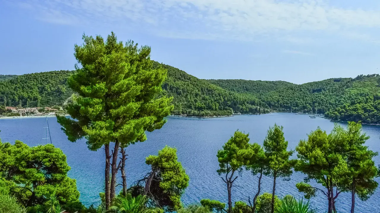 Skopelos, az Égei-tenger gyöngyszeme