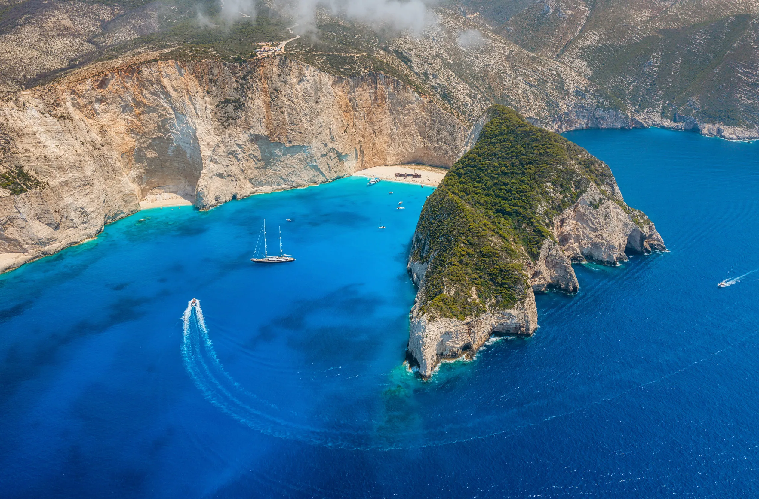 Zakynthos 5 nap/4 éjszaka repjeggyel és szállással 60.725 Ft/fő